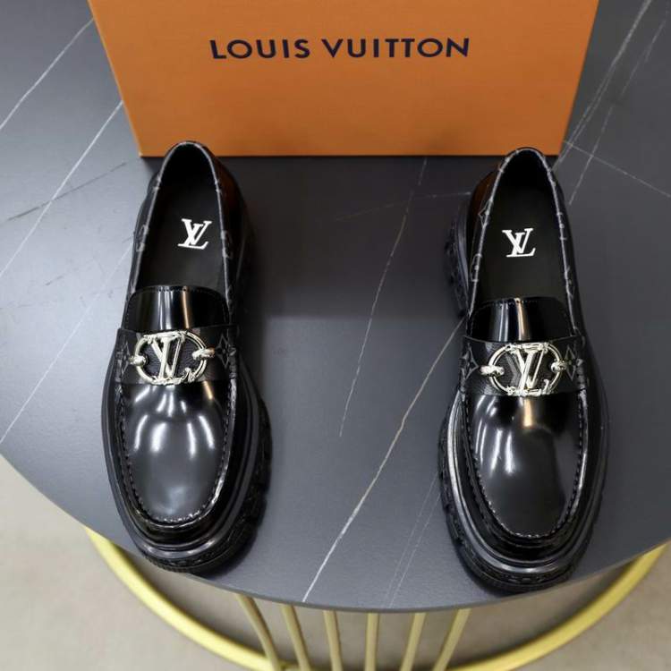 Picture of Louis Vuitton Shoes _SKULVsz39-44hnq121014836